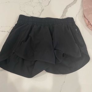 size 12 lululemon shorts